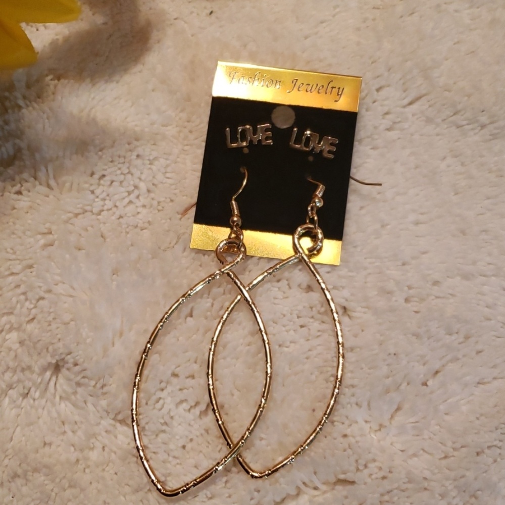 💎EARRINGS!! 2 PAIR💎